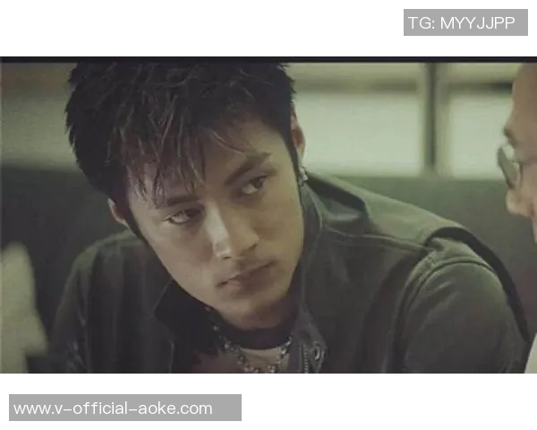 【花边】曾因亚锦赛爆红余文乐娇妻竟是铁杆篮球迷 【花边】曾因亚锦赛爆红余文乐娇妻竟是铁杆篮球迷