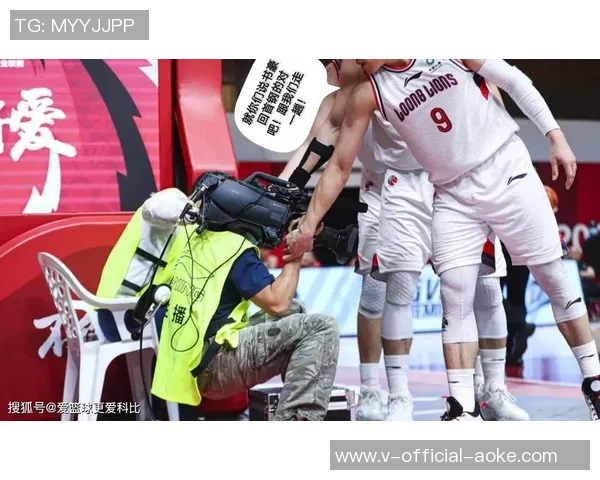 平地起双塔!首钢截走广东心仪小将内线疯狂升级 平地起双塔!首钢截走广东心仪小将内线疯狂升级