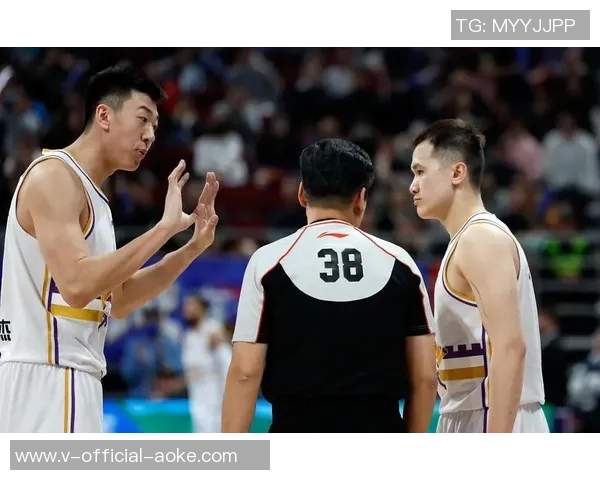 广州碰北控六外援大乱斗,龙狮或靠本土球员抢连胜 广州碰北控六外援大乱斗,龙狮或靠本土球员抢连胜