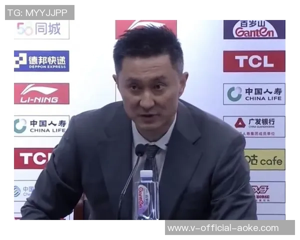 杜锋:阿联现在已经可以进行投篮和运球的康复 杜锋:阿联现在已经可以进行投篮和运球的康复