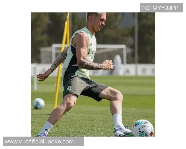 世体评马斯坦托诺:他在球场上影响力几乎可以忽略不计 世体评马斯坦托诺:他在球场上影响力几乎可以忽略不计